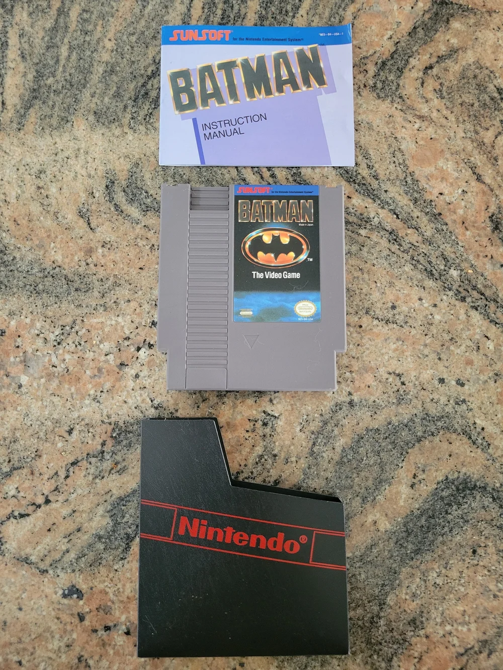 Nintendo (NES): The iconic Batman Game With Manual & Sheath From 1989. $16